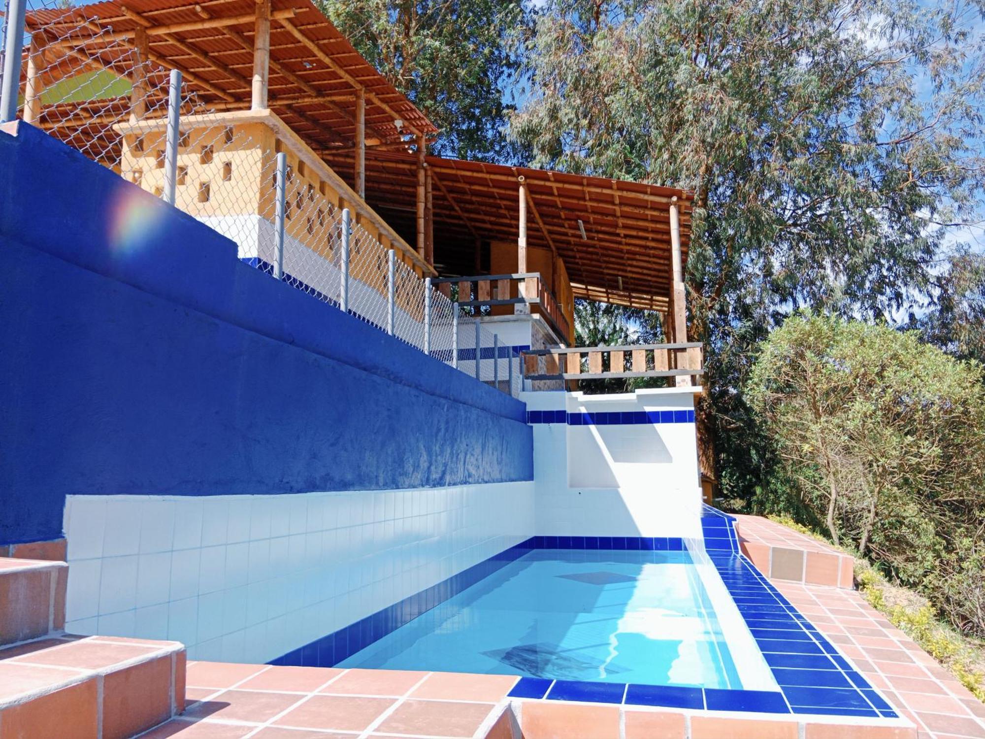 Vista Hermosa Eco Hostal Carmen de Viboral ภายนอก รูปภาพ