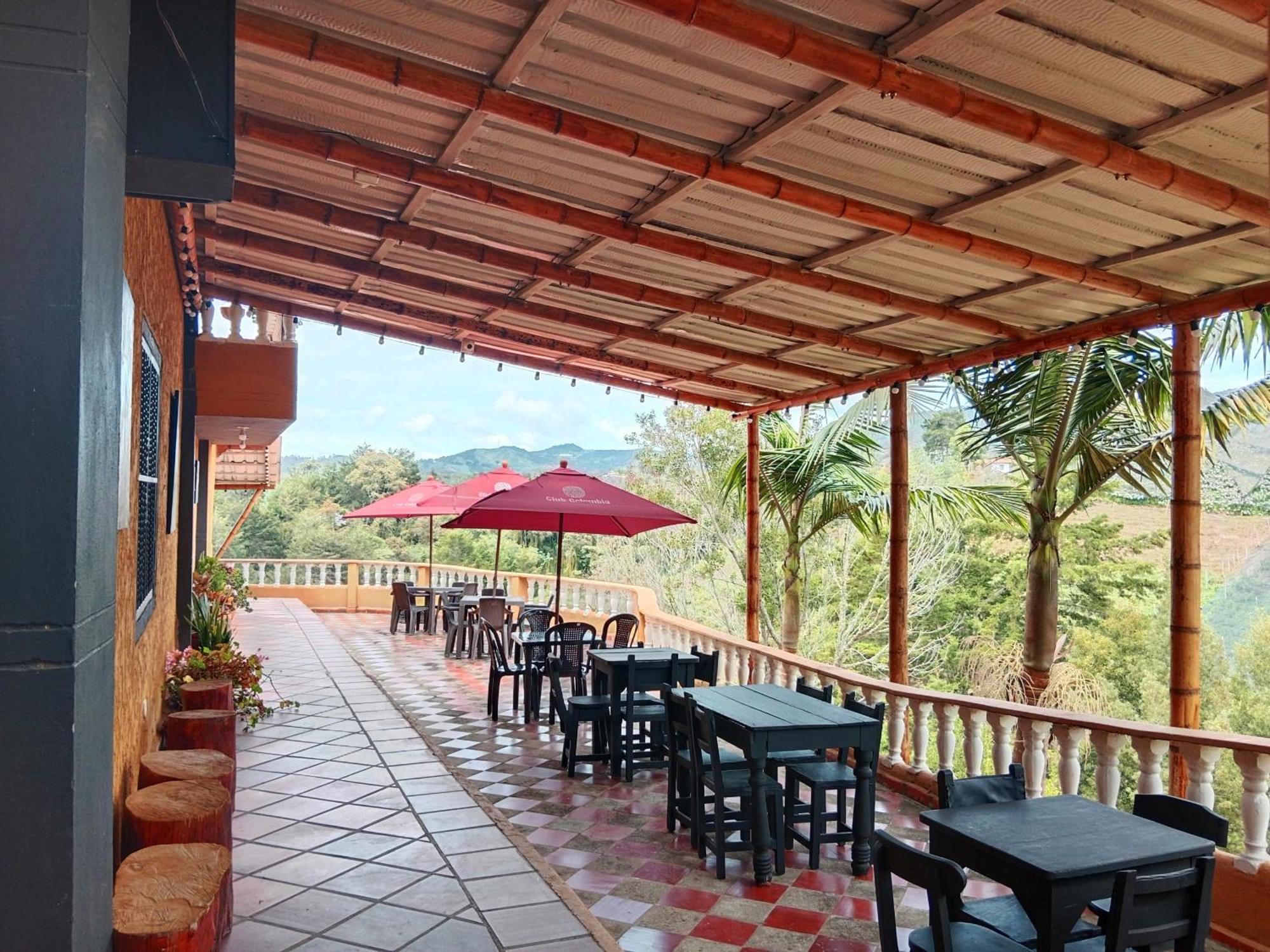 Vista Hermosa Eco Hostal Carmen de Viboral ภายนอก รูปภาพ